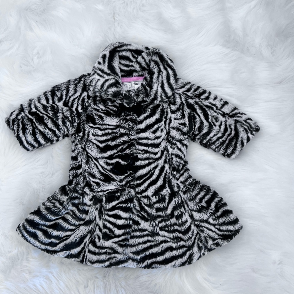 Faux fur leopard print coat for baby girls size 6M